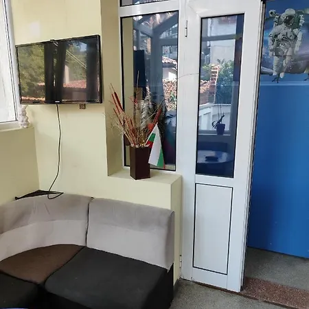 Hostel лидер хаус